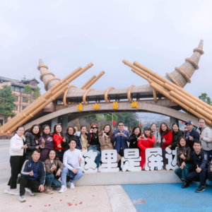 Thiet ke chua co ten 52